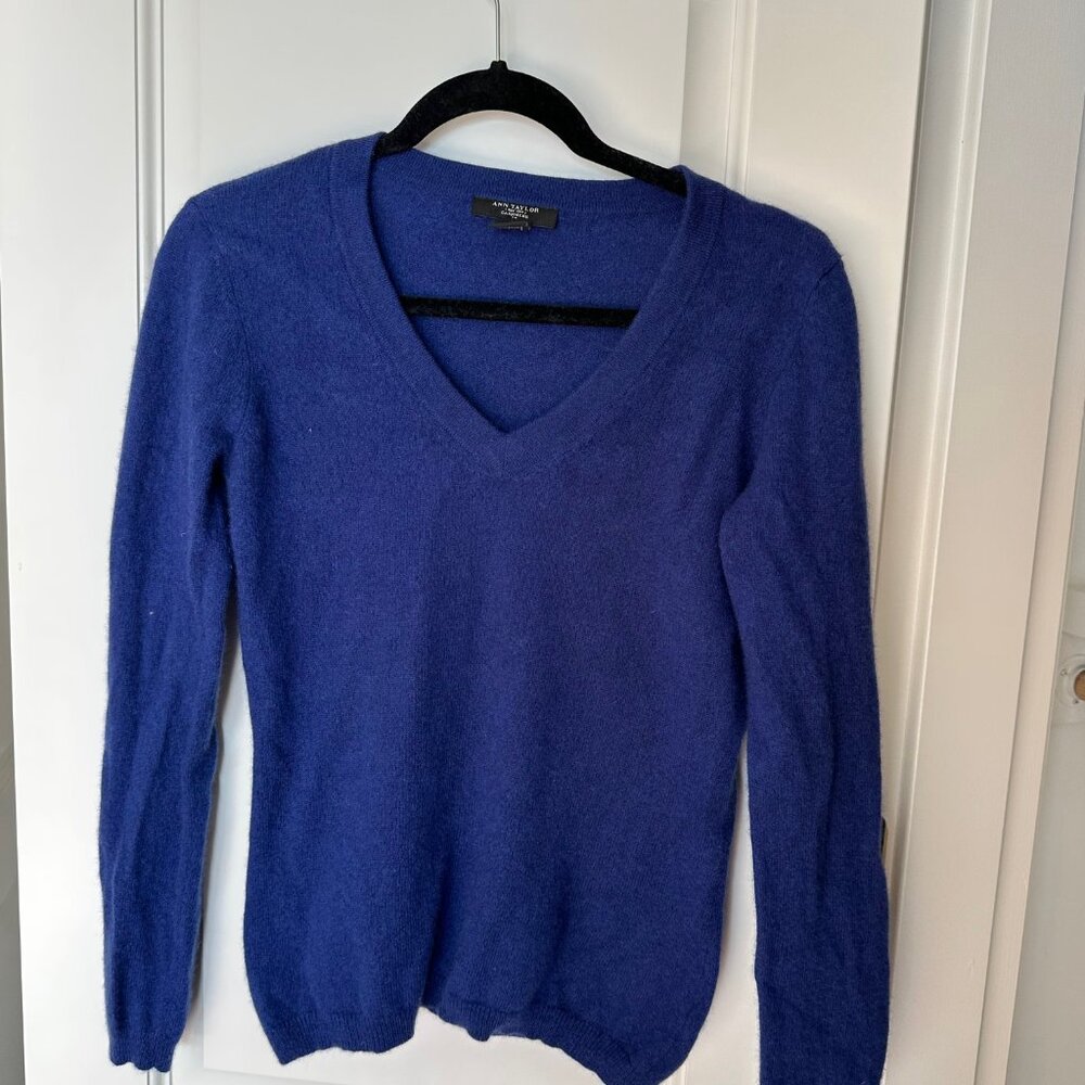 "Old Money" 100% Cashmere Sweater